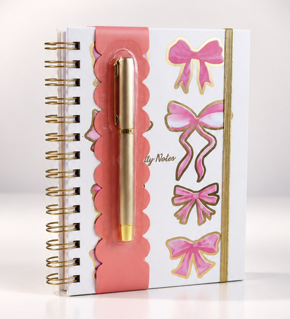 Kurdele Figürlü 160 Yaprak Çizgili + 1Sayfa Sticker Defter Tükenmez Kalem Set